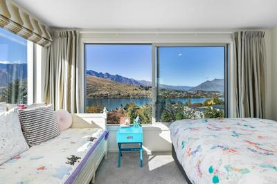 Amazing lake view room #2, shared bathroom