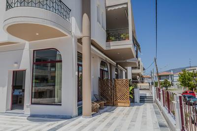 Sunny Nest with a sea view by Salt Apartments