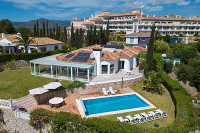Villa Vista Verde Mijas Golf - Luxury with Optional heated pool & jacuzzi