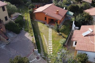 VILLA ROSI - Villa al mare con splendido giardino