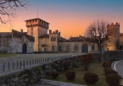Malpensa airport-Safari park-Starry sky-Netflix