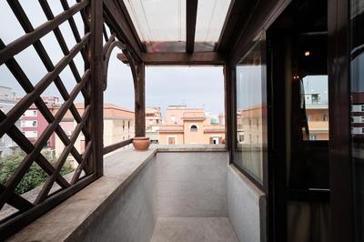 Penthouse 200 meters from metro Wi-Fi and AC