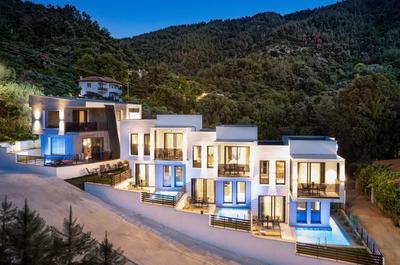 Pearl of Thassos