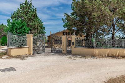 Italian Experience - Sunrise Hill Holiday Home