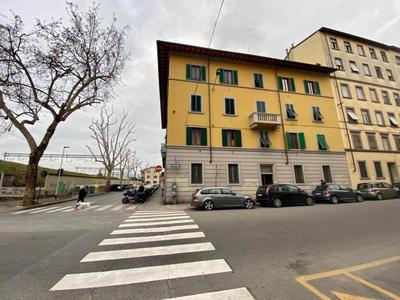 Italian Experience-Vintage Apartment in Florence