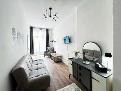 HolidayHome Apartments I Stylish Private Room in Heart of Berlin-Kreuzberg!