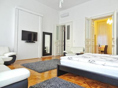 Central Apartment