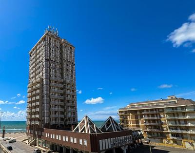 NINFEA SEAVIEW APARTMENT - Elegant, Bright and Spacious, Steps from the Sea & Station