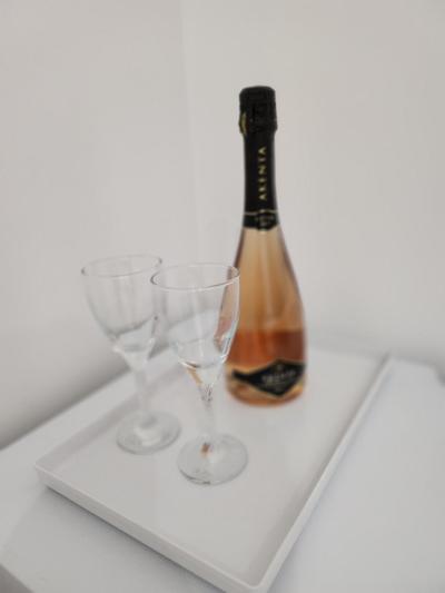 Orange boutique rooms
