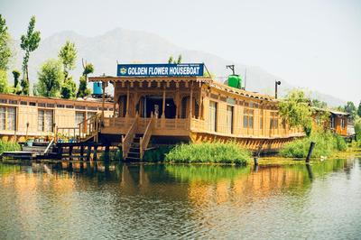 Golden Flower Heritage Houseboats