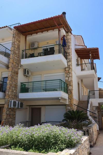 Zen Apartment - 2 min walk to Beach, Central Hanioti