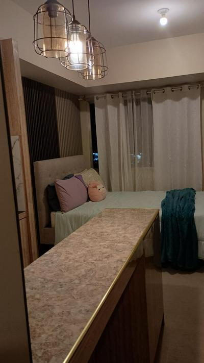 R Suites