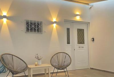 SugarDustApt Elegant Retreat 150m from the Sea