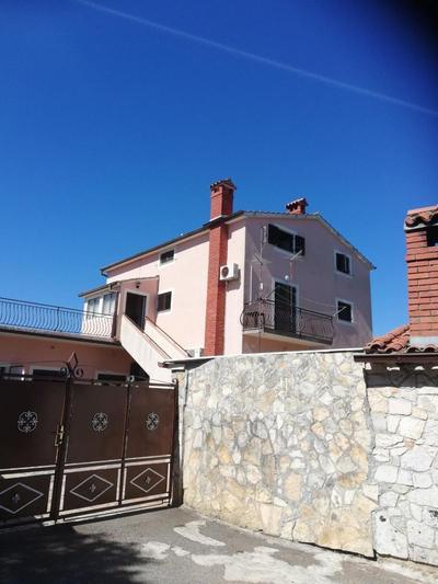 Amely Apartment