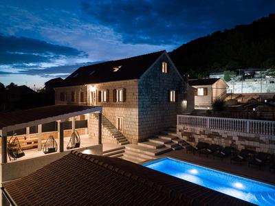 Didova kuća, Holiday home with Private pool near Rogoznica,Sleeps 9