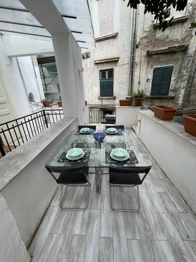 The Royal Gallery Loft in XVI Century Palace - city historical center - downtown