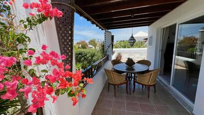 Casa Casablanca Carlos Park, tranquil yet central area 15 minutes walk to town centre