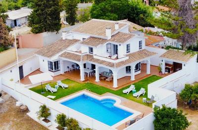 Evans Realty AV Villa & Piscina & Bbq & Chill Out