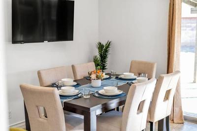 Heroes' Haven Cozy and Spacious Accommodation