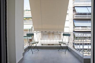 Athenian Escape 2BR, 2BA, Stylish Fully Reno Apt