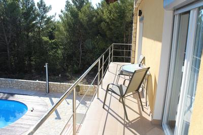 Villa· Vera mit Pool in ruhigem Waldstück