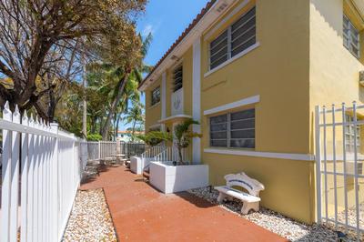 Bellamor Apts at 5th St Shopping Mall