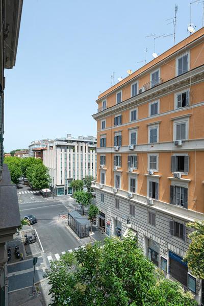 AMOE - Eleganza e Storia nel Cuore di Roma