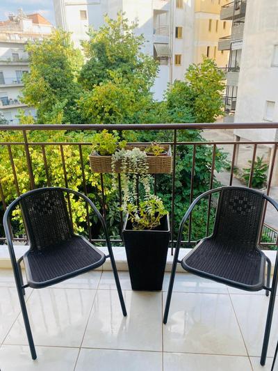 Luxurious & cozy down town home 82’