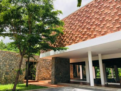 Tropical Garden House