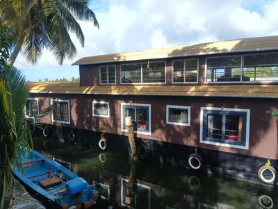 Vinayak House Boat
