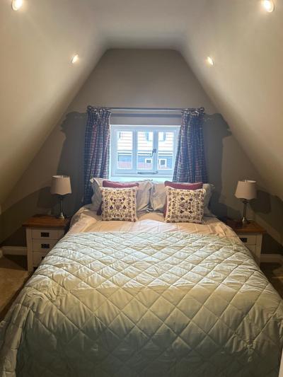 Trowel and Hammer Flat 1