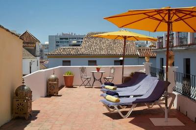 Marbella Old Town with rooftop terrace RDR410
