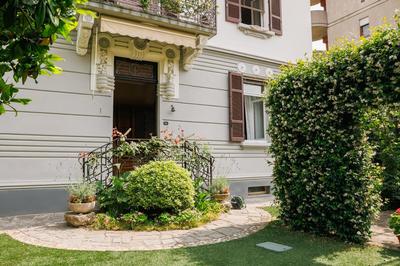 Doriana's House with Garden & Parking