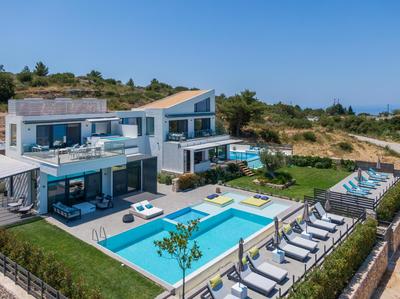 Eliandreia Luxury Villas