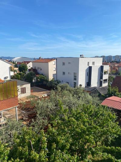 Mendula apartment with private parking