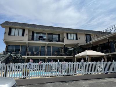 Paradise Inn