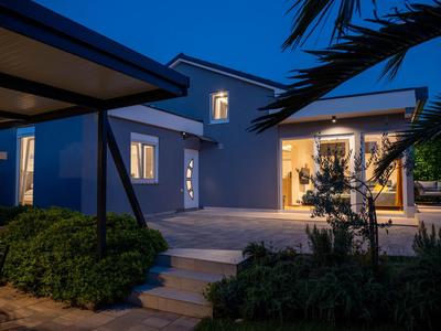 Villa Vinky