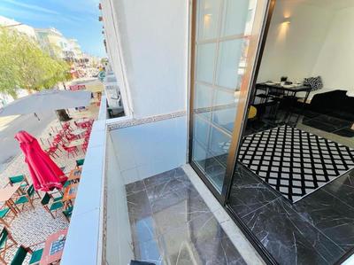 Brand New Studio, Top Location, Next Attractions