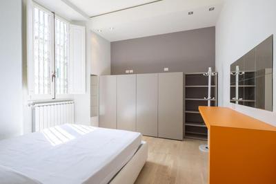 Small & charming 1-BR apt