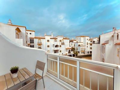 High Standard Flat, Next to all Attractions