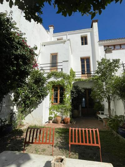 Espectacular casa indiana en primera línea de mar