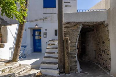 Adamma Tinos