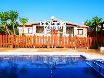 Chalet con Piscina Privada Exclusivo para Familias en Conil de la Frontera - ES-180-86