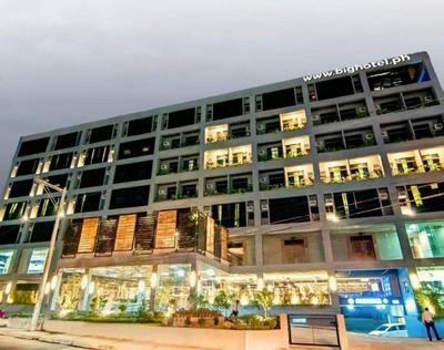 Big Hotel