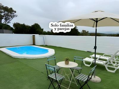 Bungalow Elegante para Familias y Parejas con Piscina Privada en Conil de la Frontera - ES-180-248