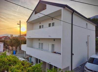 Apartments Bole & Ive