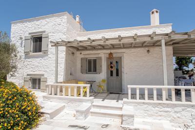 Nena's Cycladic Villa