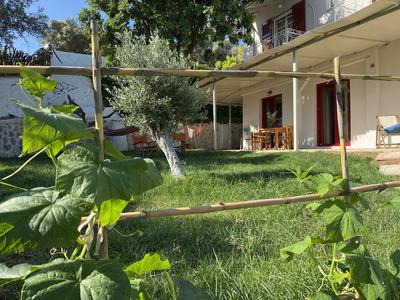Cozy 2-bdrm-house With Garden