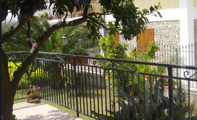 Appartamento con stanza singola e giardino