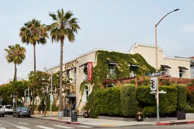The Crescent powered by Sonder